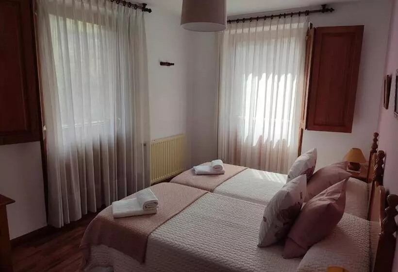 ホテル La Salmonera Cangas De Onís