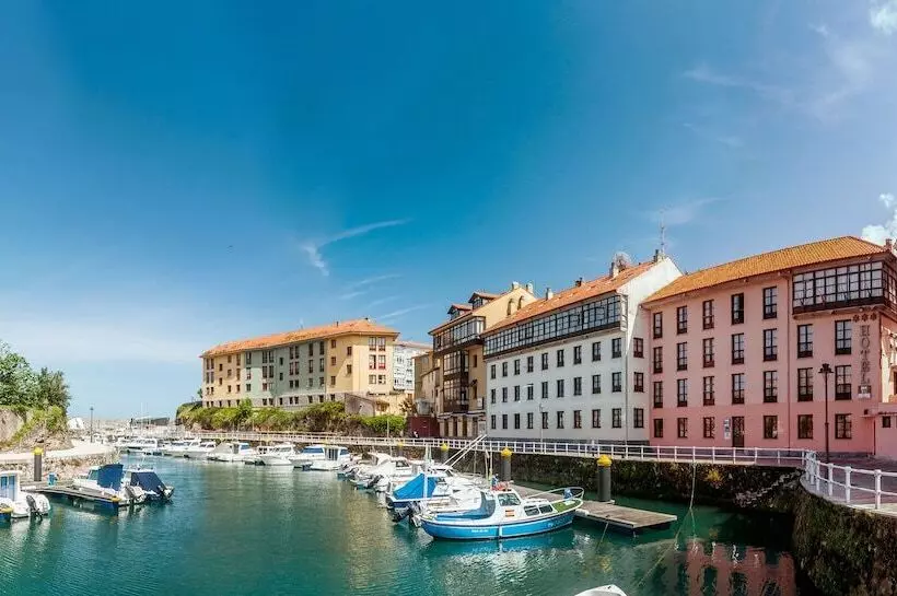 בית מלון כפרי Las Rocas