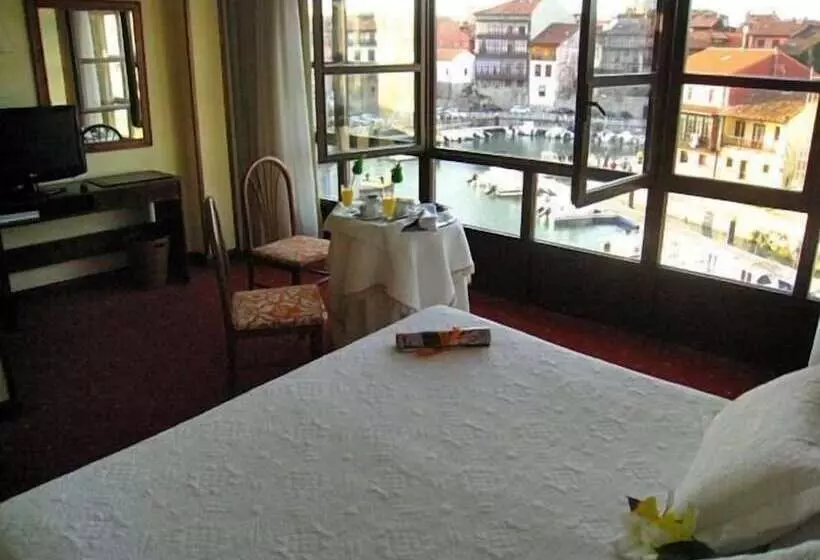 בית מלון כפרי Las Rocas