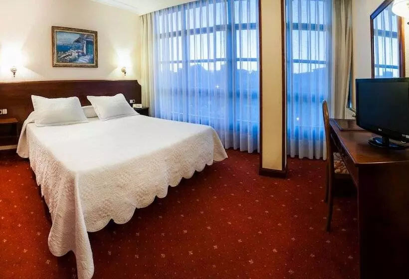 בית מלון כפרי Las Rocas