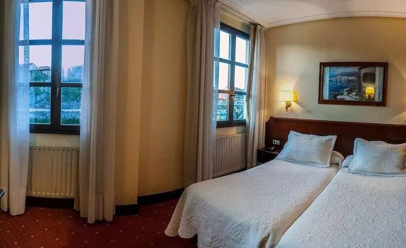 בית מלון כפרי Las Rocas