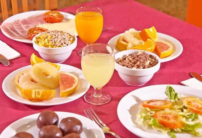 בית מלון כפרי Mll Caribbean Bay