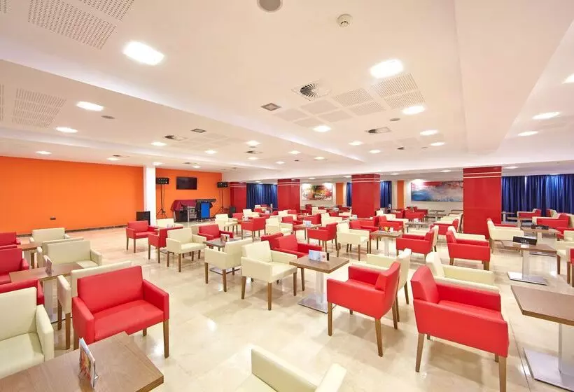 בית מלון כפרי Mll Caribbean Bay