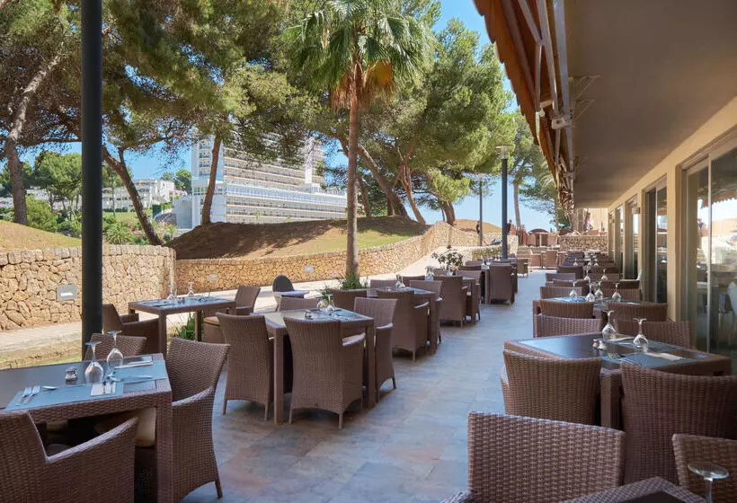 Отель Occidental Cala Vinas