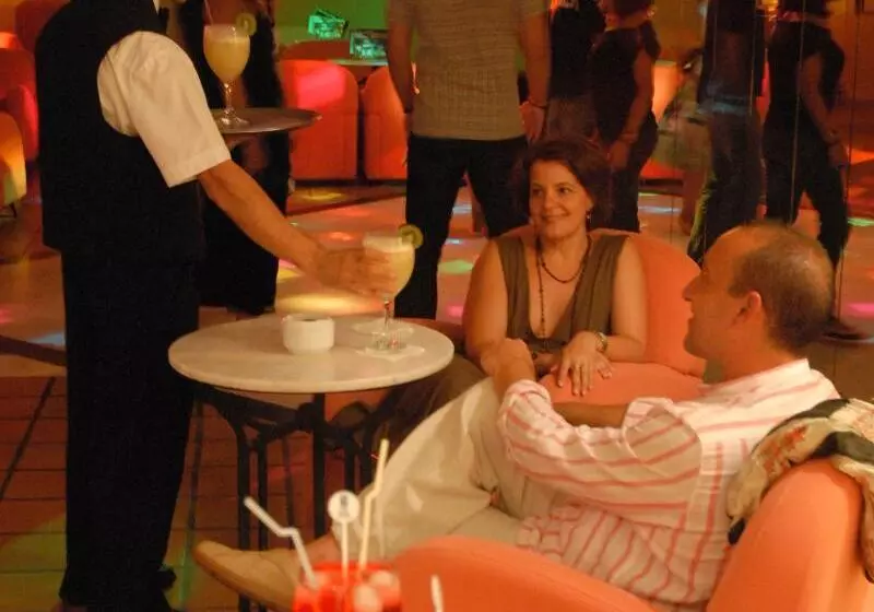 בית מלון כפרי Playavera