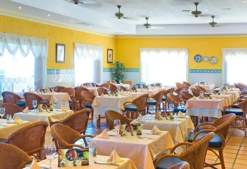 בית מלון כפרי Playavera