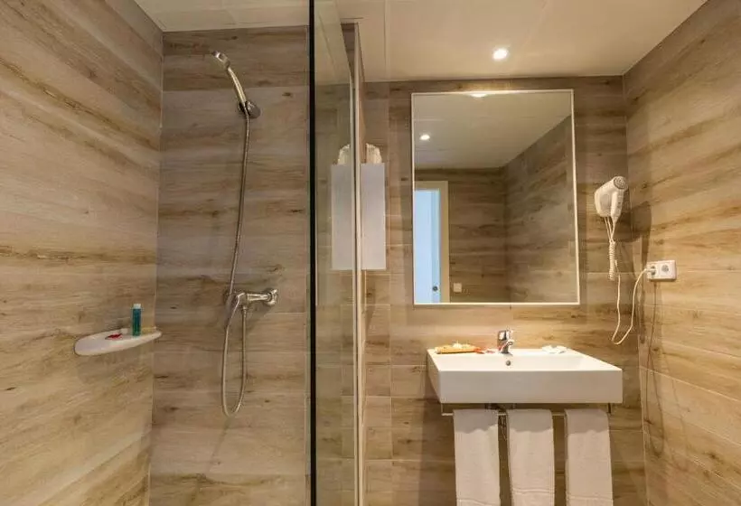 فندق R2 Veronica