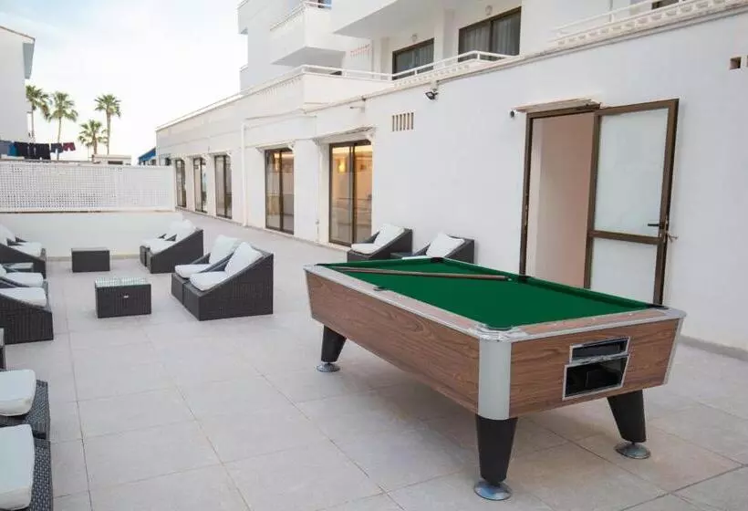 فندق R2 Veronica