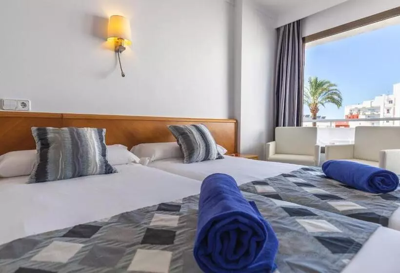 فندق R2 Veronica