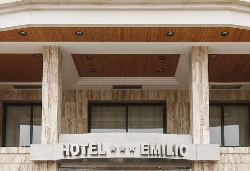 호텔 Restaurante Emilio