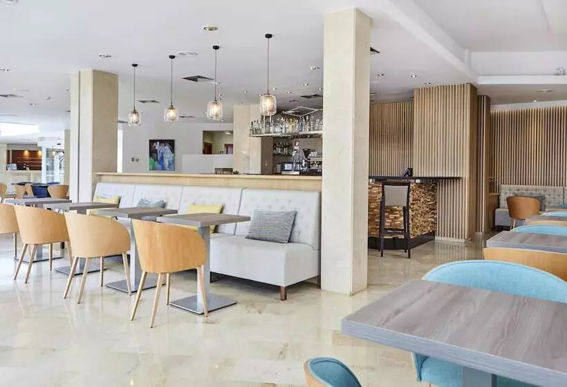 酒店 Universal Grand Leon & Spa