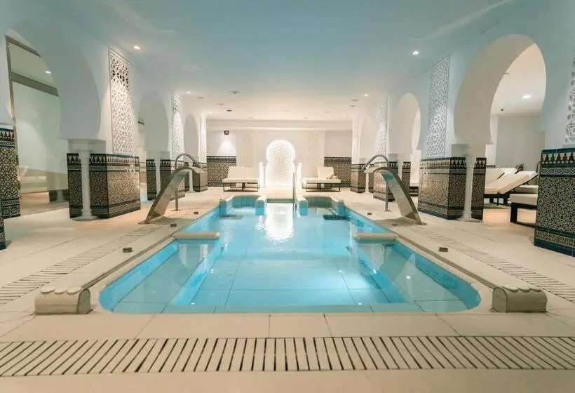 ホテル Villa España