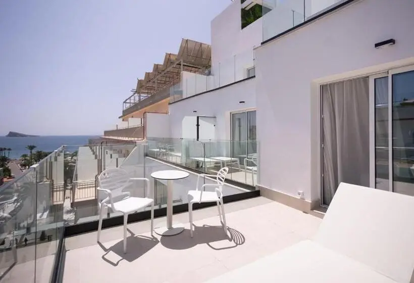 ホテル Villa España