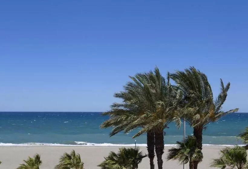 בית מלון כפרי Playavera