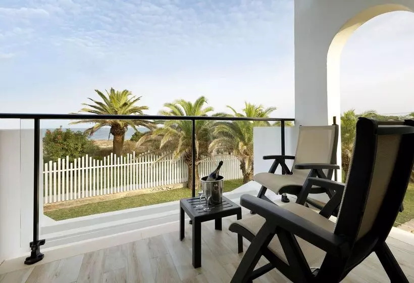 Grand Palladium White Island Resort & Spa