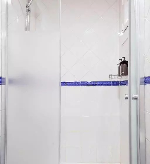 Отель Acta Antibes