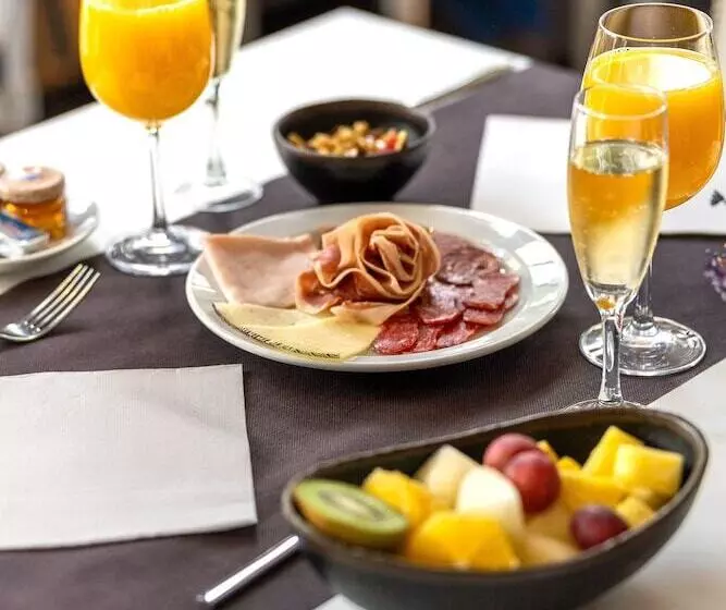 Отель Blancafort Spa Termal