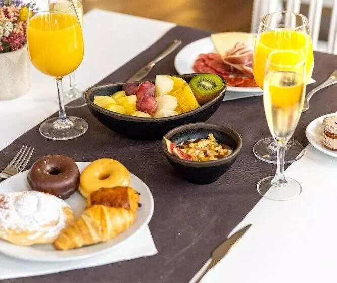 Отель Blancafort Spa Termal