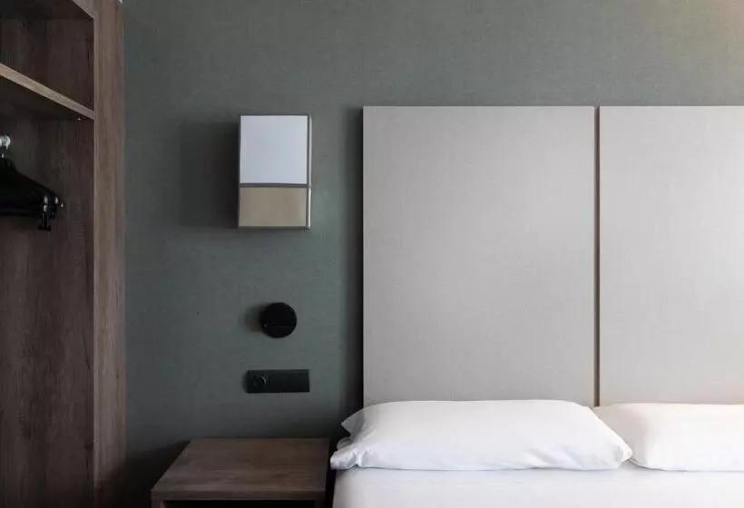 בית מלון כפרי Catalonia Albeniz