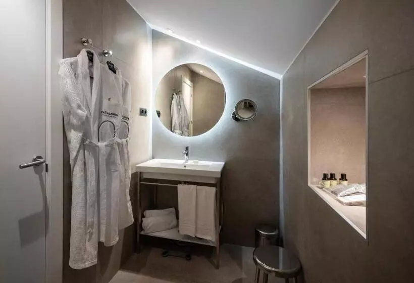 Отель Catalonia Park Putxet