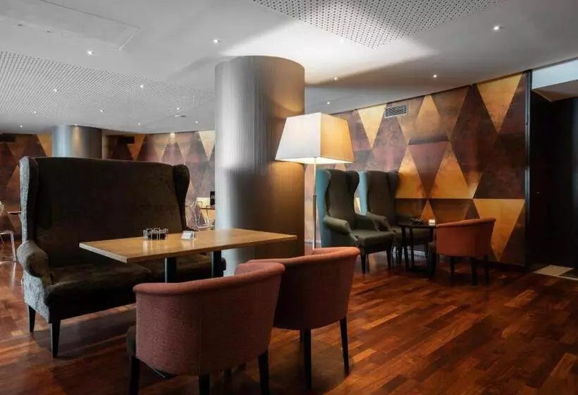 Отель Catalonia Park Putxet