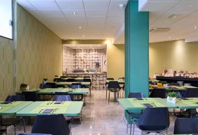 Отель Catalonia Park Putxet