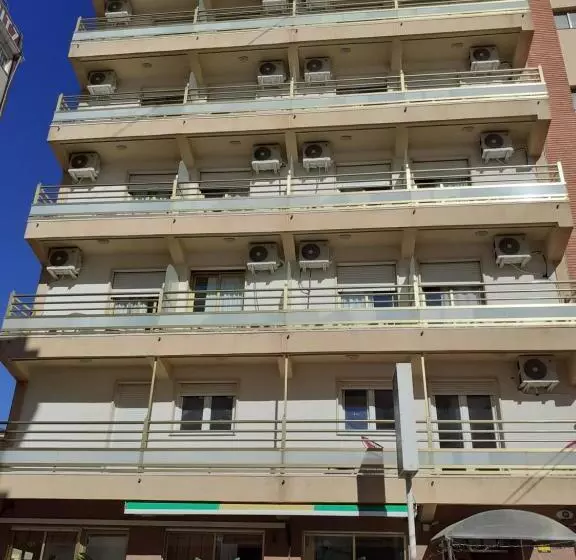 בית מלון כפרי Clibomar Jamaica