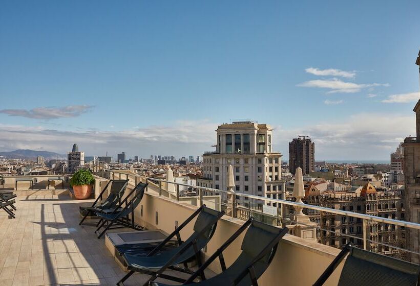 هتل El Avenida Palace