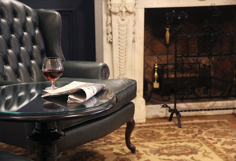 هتل El Avenida Palace