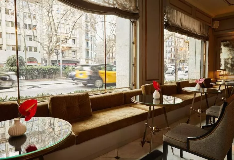 Отель El Avenida Palace