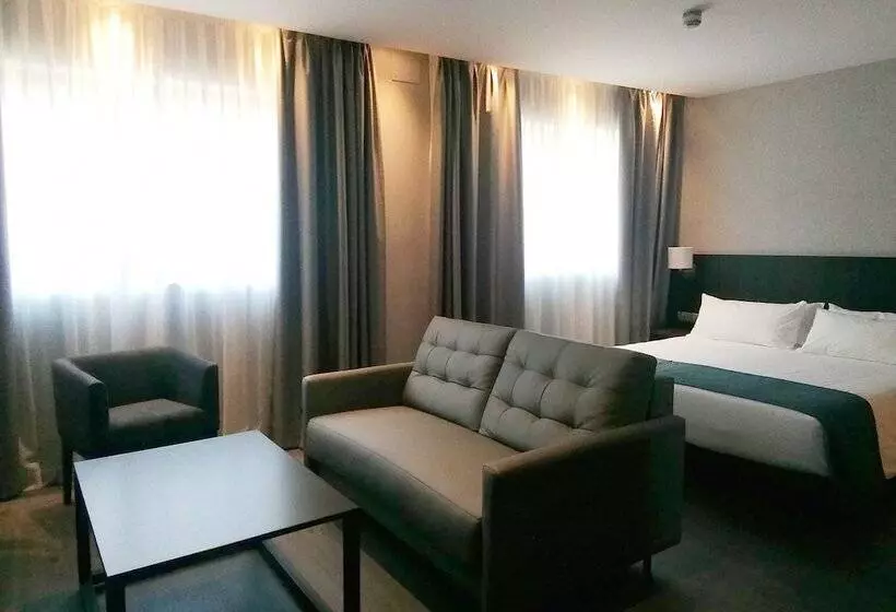 Отель Hg City Suites Barcelona