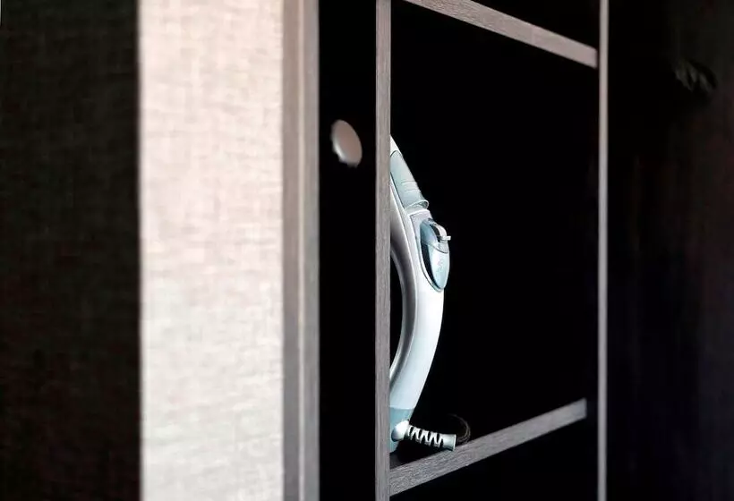 Отель Hg City Suites Barcelona