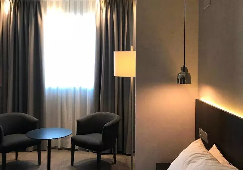 Отель Hg City Suites Barcelona