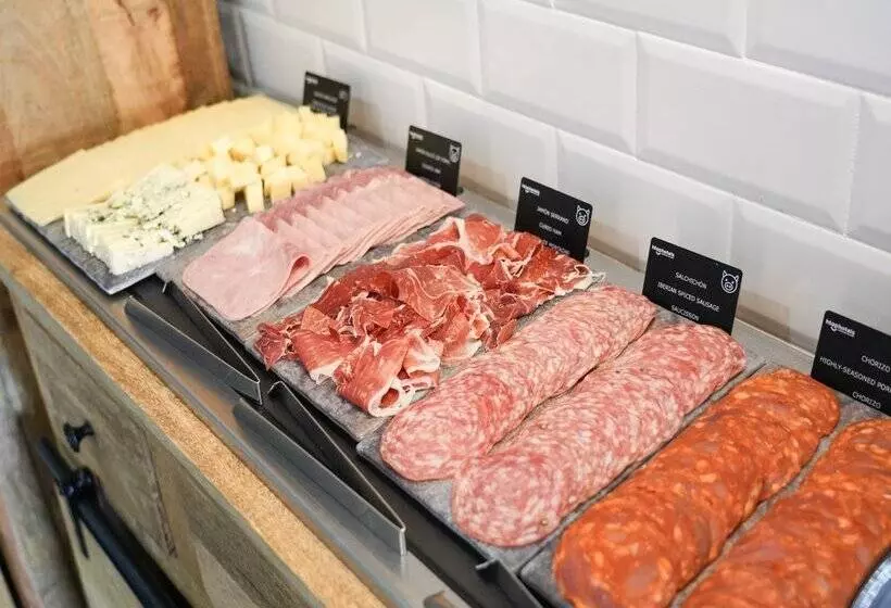 Отель htop Bcn City