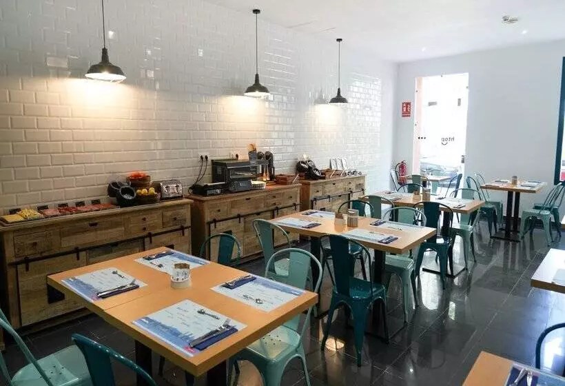 Отель htop Bcn City