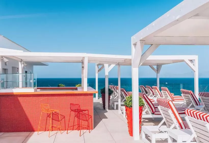 Отель Iberostar Waves Alcudia Park