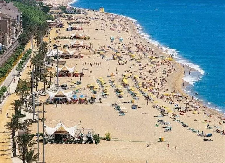 ホテル Internacional