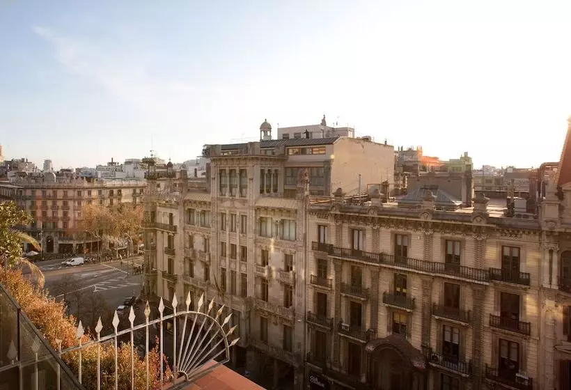 Отель Onix Rambla