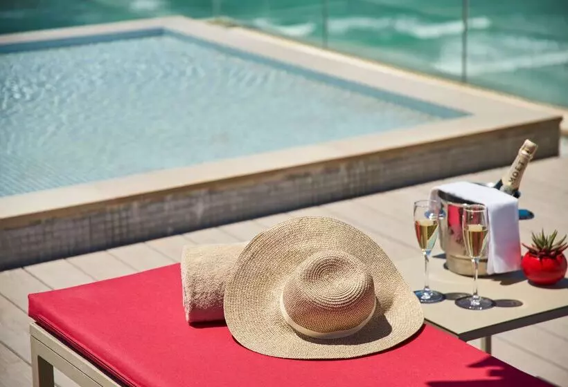 酒店 Pure Salt Garonda  Adults Only