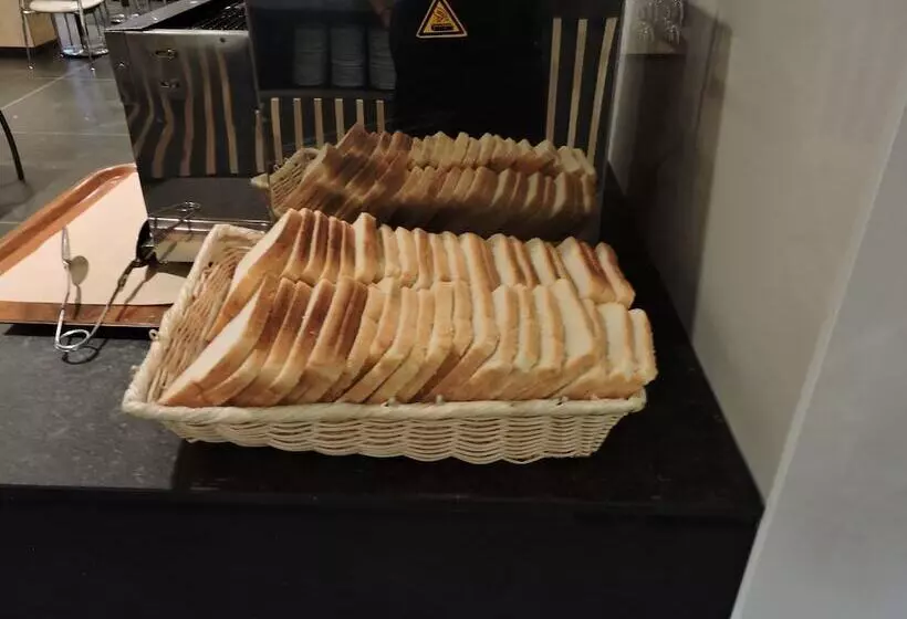 Отель Ronda House