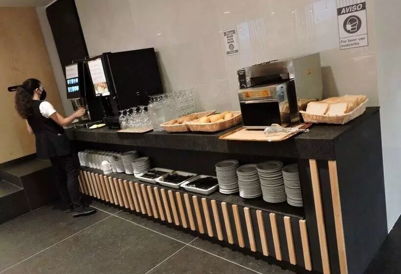 Отель Ronda House