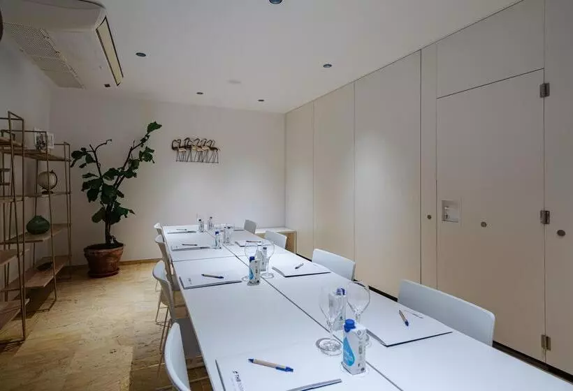 ホテル Thb Maria Isabel  Adults Only