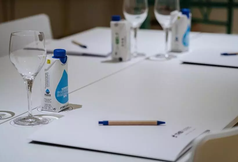 ホテル Thb Maria Isabel  Adults Only