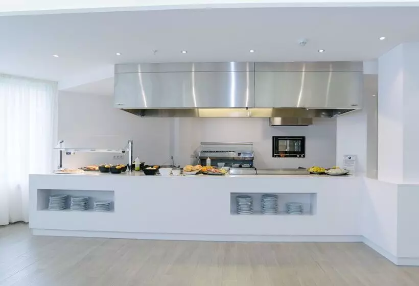 ホテル Thb Maria Isabel  Adults Only