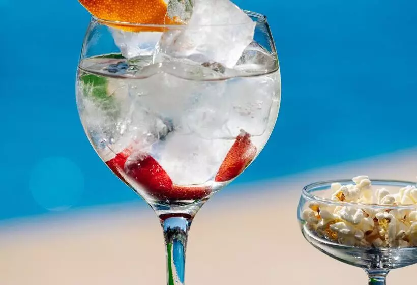 ホテル Thb Maria Isabel  Adults Only