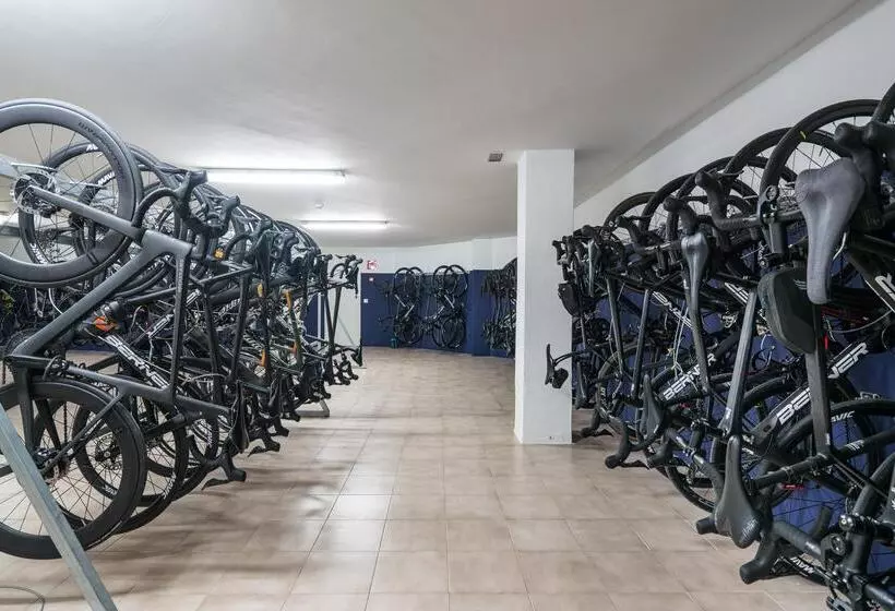 ホテル Thb Maria Isabel  Adults Only