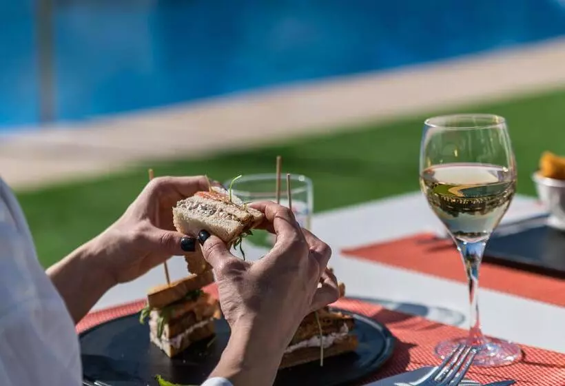 ホテル Thb Maria Isabel  Adults Only