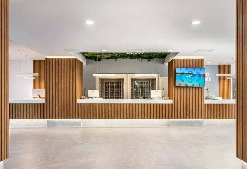 ホテル Vibra Beverly Playa