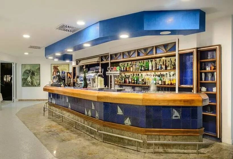 ホテル Vibra Beverly Playa