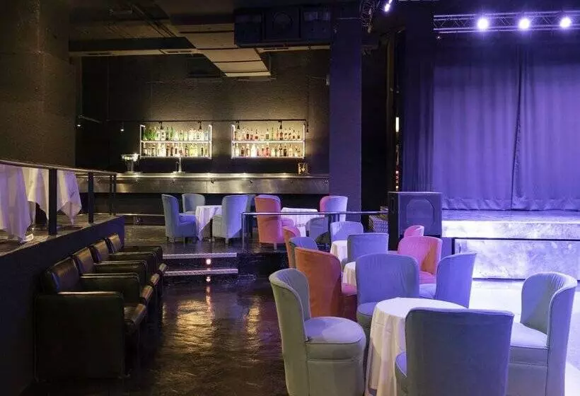 ホテル Vibra Beverly Playa